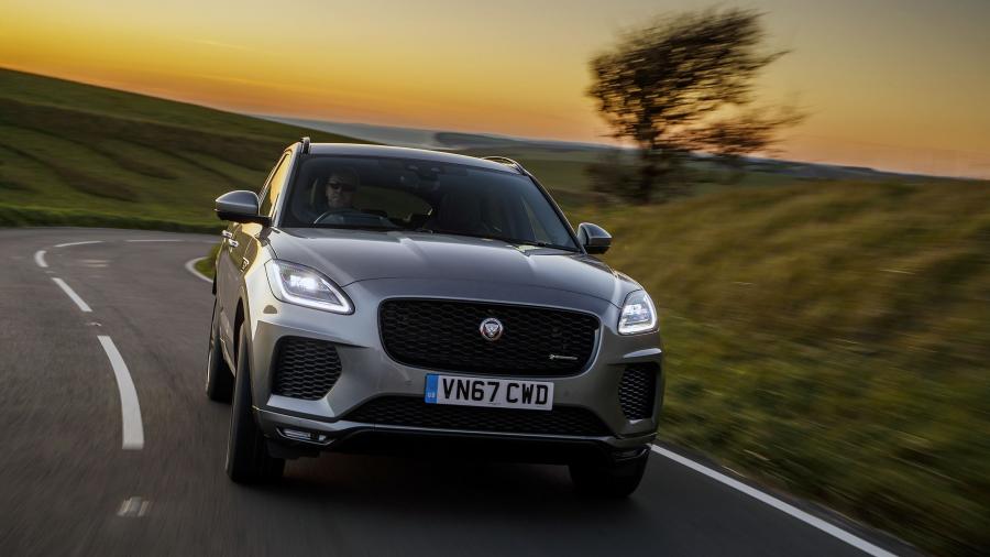  Jaguar E-Pace R-Dynamic P300 AWD 2017 года  (UK) (фото 8 из 44)